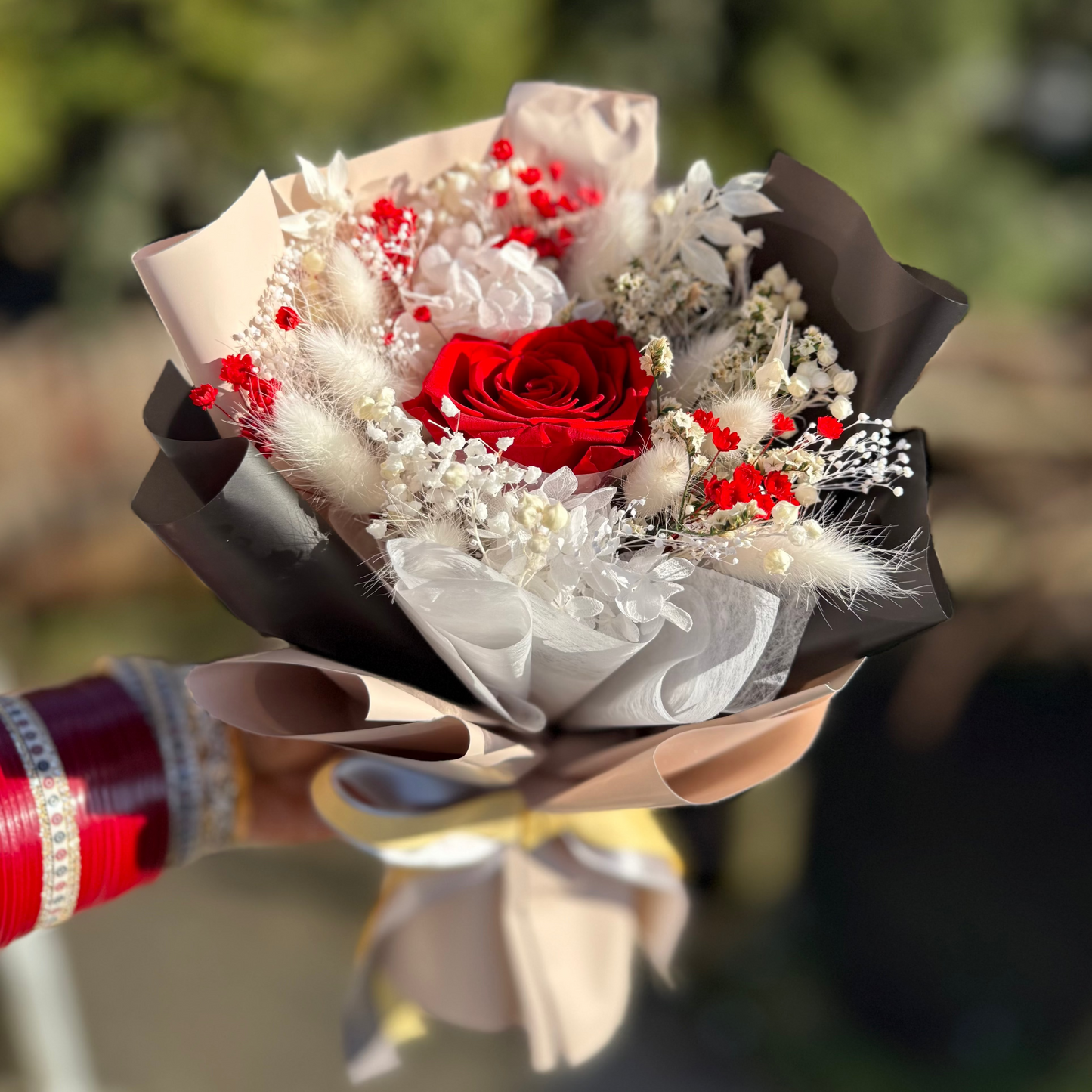 Pure Rose in Beige-Black Wrap